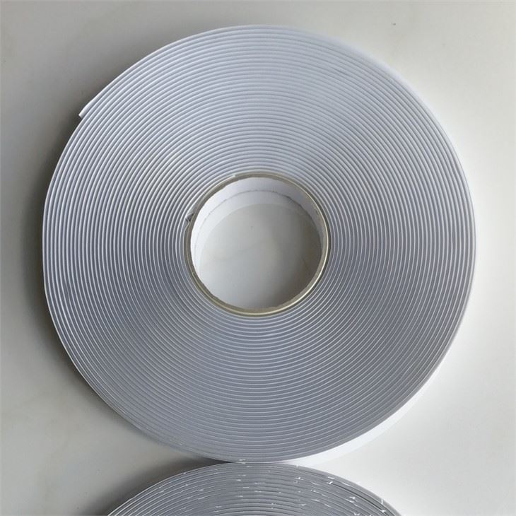 Non-aging butyl rubber strip